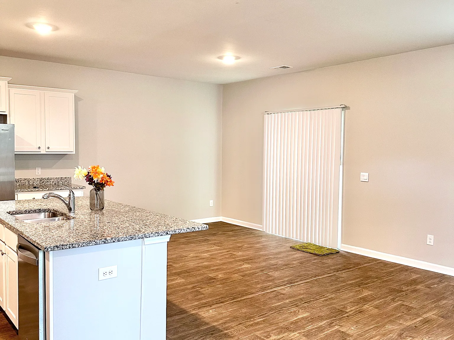 861 Kirby Ct — Photo 4