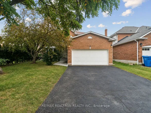 12 Tuch Dr, Georgina, ON L4P 3P1