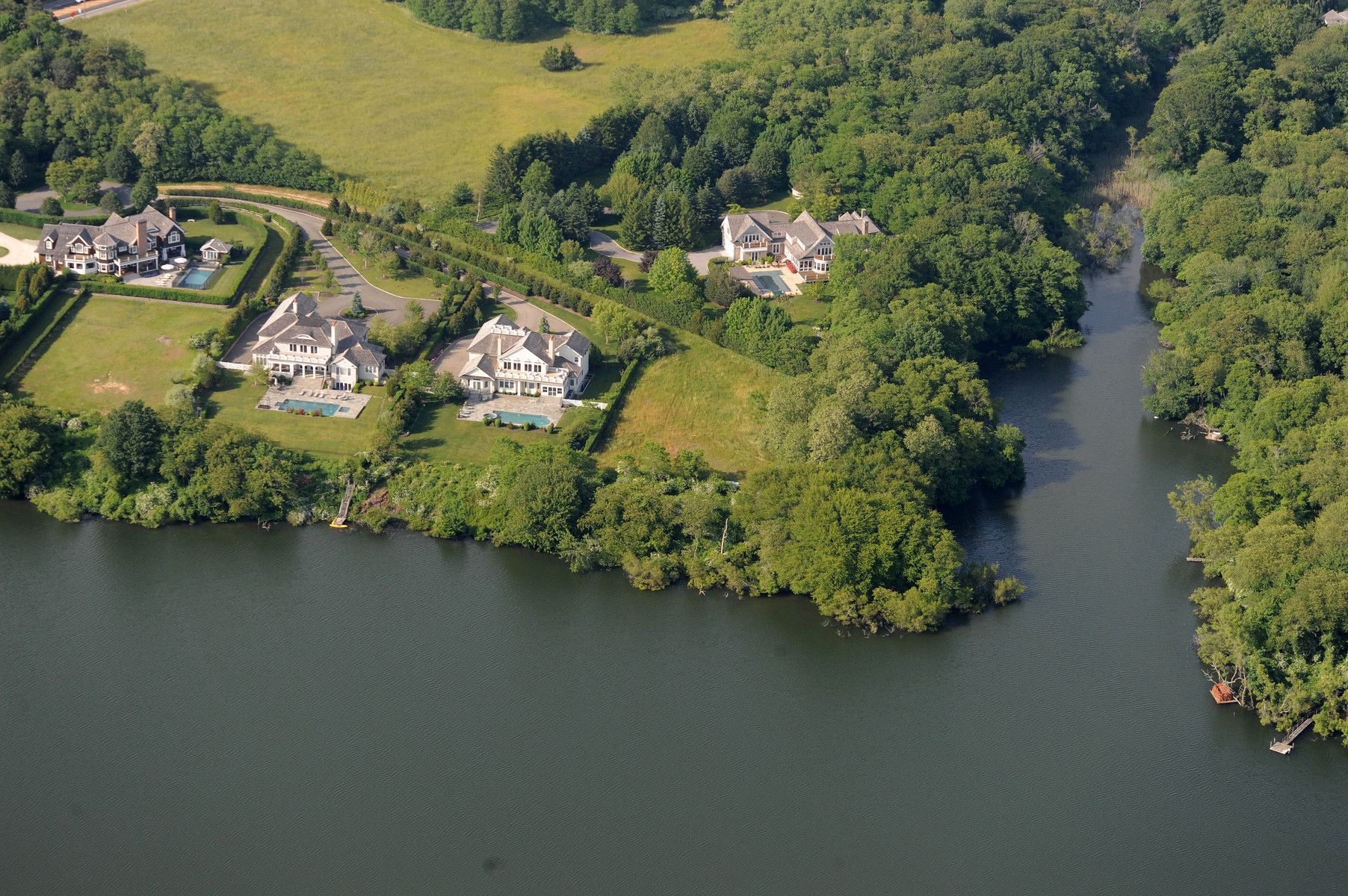 21 Kellis Way in Bridgehampton Out East