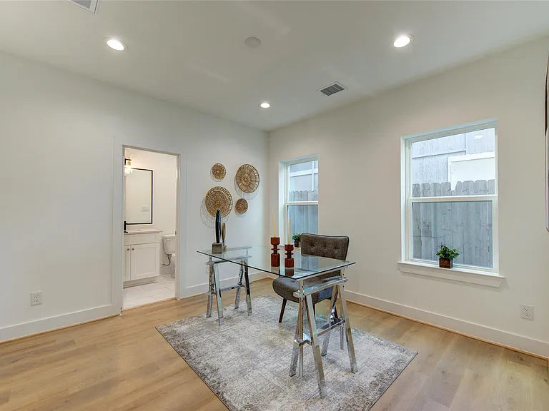 4035 Buck St — Photo 8