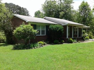 403 Royal Oak Dr, Paris, TN 38242