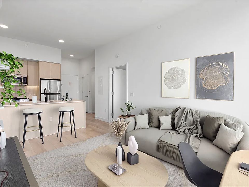 1st image of 15310 88th Ave #800