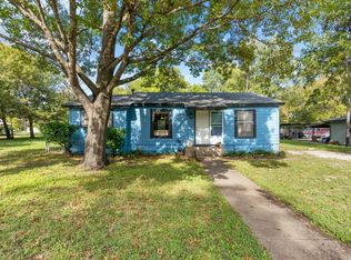 403 Scurlock St, Grandview, TX 76050