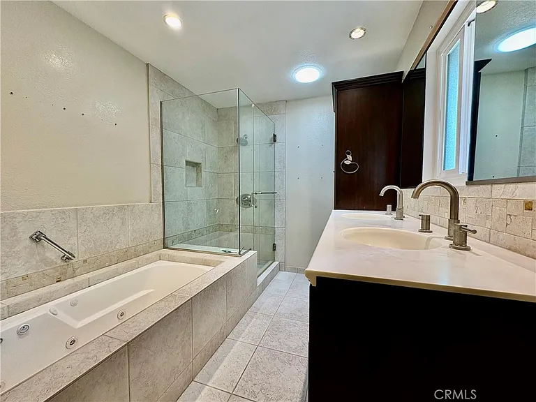 27062 Mill Pond Rd — Photo 9