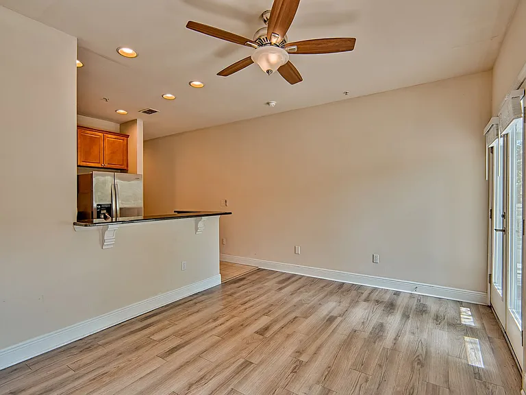 1500 NW 4th Ave #214 — Photo 5