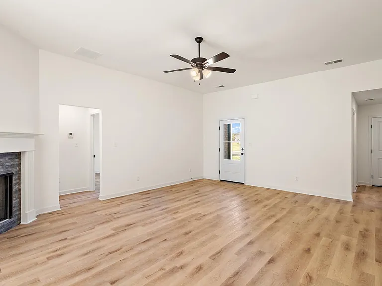 6275 Clover Ct — Photo 6