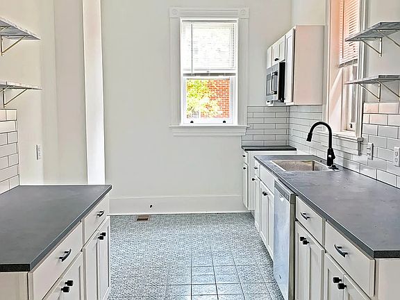 2nd image of 1382 Burdette Ave