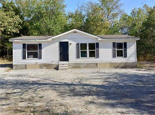 33050 W 363rd St, Osawatomie, KS 66064