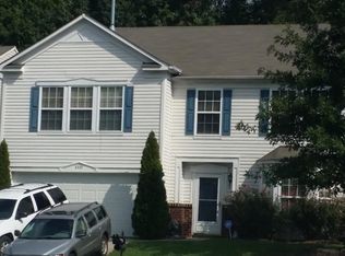 8335 Rockmoor Ridge Rd, Charlotte, NC 28215