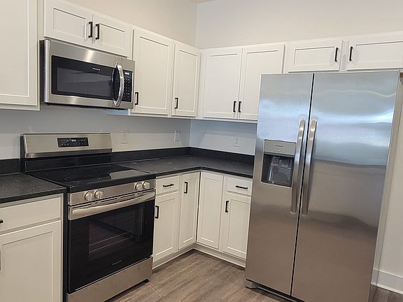 5th image of 312 Front Ridge Cir