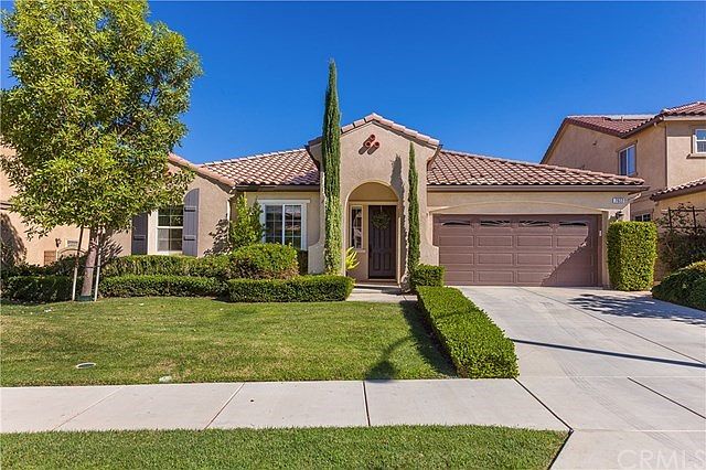 Front Tuscan View