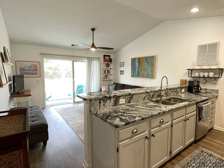 593 Blue River Ct #3H — Photo 8