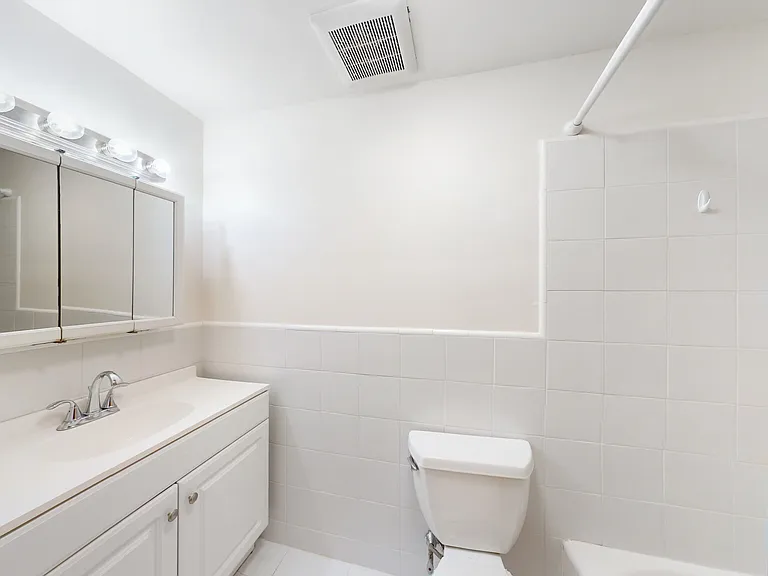 189 W Wyoming Ave #31 — Photo 9