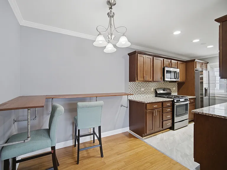 1306 Cove Dr #229D — Photo 4