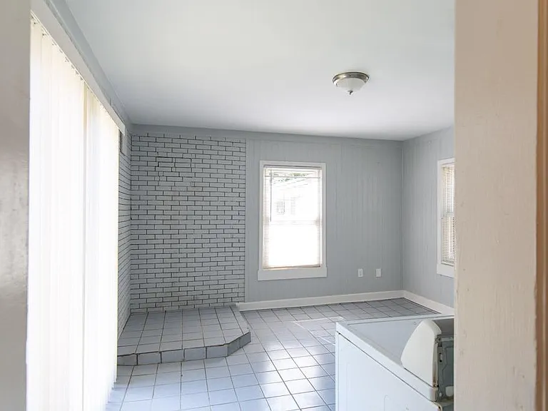 11665 Norborne — Photo 17