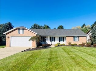 276 S Bayshore Dr, Columbiana, OH