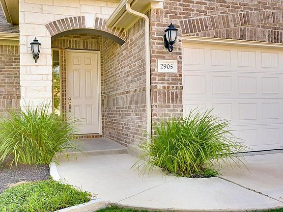 4th image of 2905 Coral Valley Dr