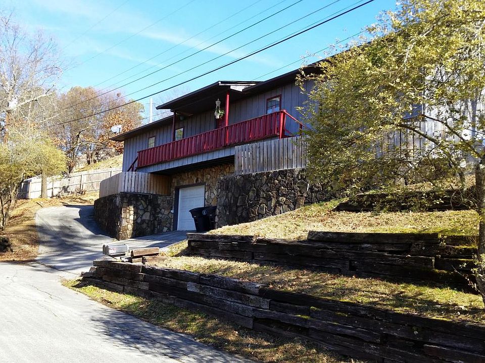 1st image of 552 Benson Dr