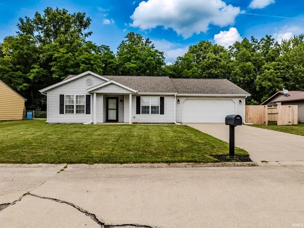 8800 E Liberty Dr, Selma, IN 47383