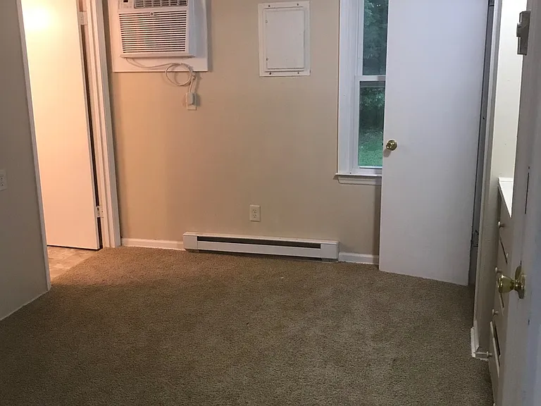 445 City View St — Photo 3