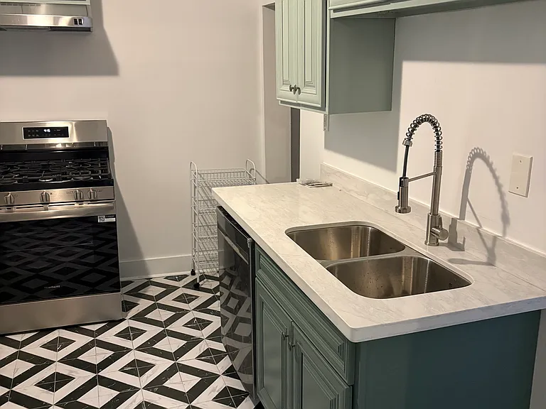 2834 Ursulines Ave #2830 — Photo 4