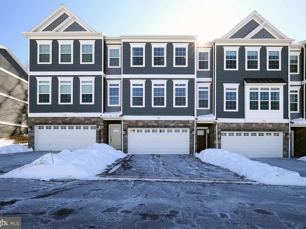 508 Brandywine Dr, State College, PA 16801
