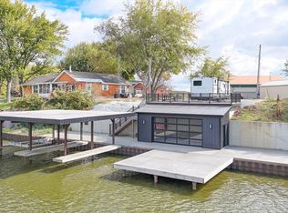 37 Sunset Dr, Neoga, IL 62447