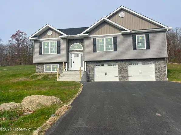 15 Sunset View Dr, Nanticoke, PA 18634