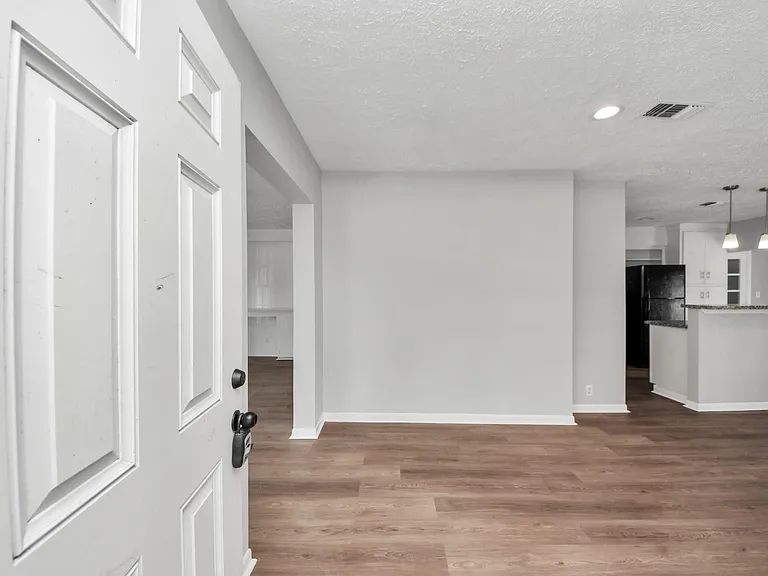 3603 Crosby Cedar Bayou Rd — Photo 6