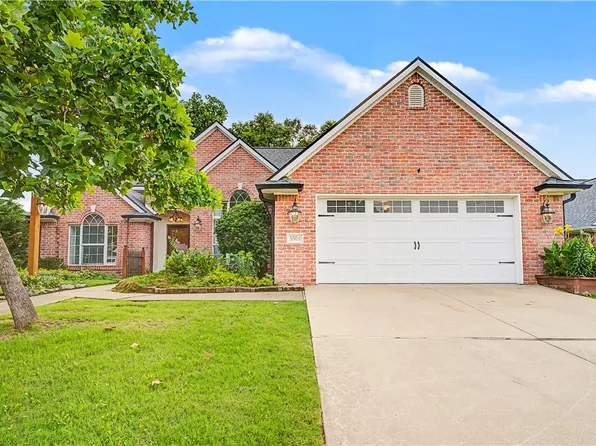 5304 S 44th Pl, Rogers, AR 72758