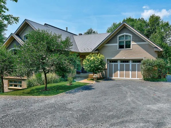 2100 Chemin De Georgeville #103, Magog, QC J1X 7V6