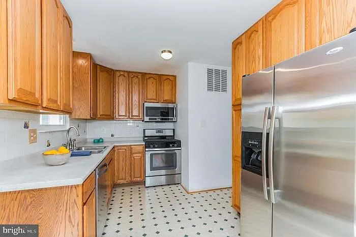 25016 Applecross Ter — Photo 19