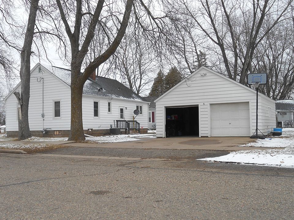 2nd image of 231 Wood Ave