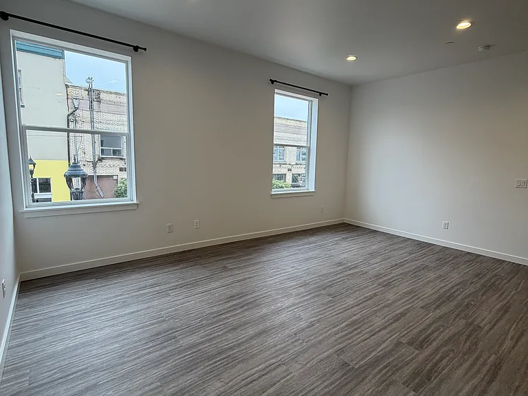 115 Main Ave #202 — Photo 7