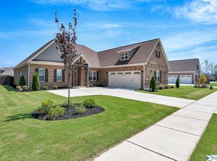 125 Pintail Pointe Cir SW, Huntsville, AL 35824