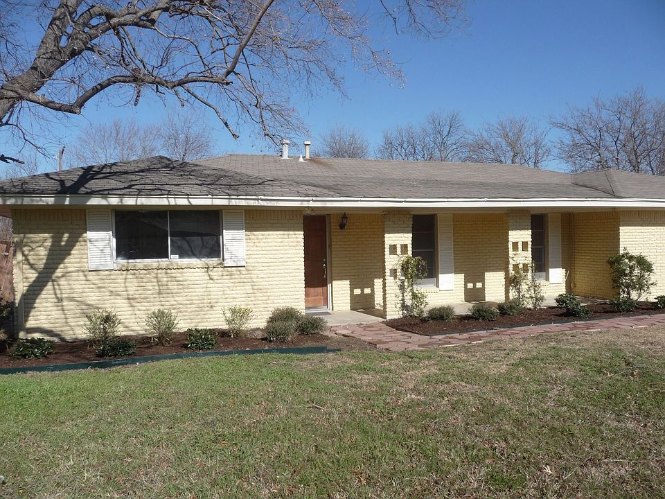 1st image of 5808 Trail Lake Dr