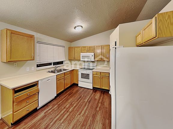 3rd image of 5504 W Sun Cliff Ct