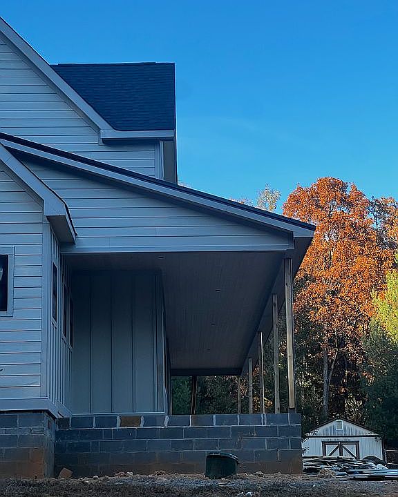 2nd image of 695 Van Davis Rd NW
