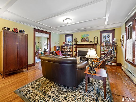3rd image of 22 Summit Street