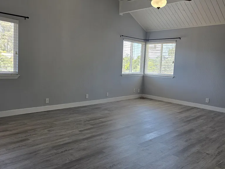 780 W Cotati Ave — Photo 31