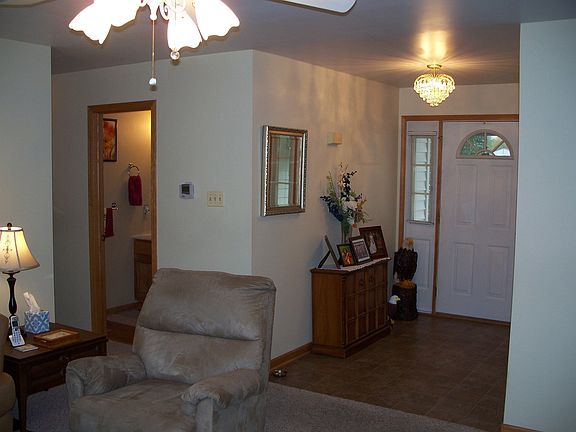 4th image of 341 Kristina Dr
