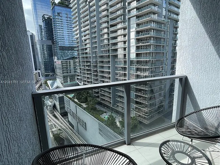 31 SE 6th St #2503 — Photo 28