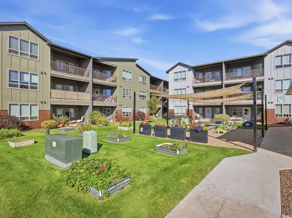Brooklyn West Apartments