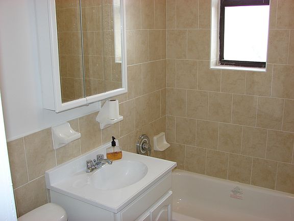 3rd image of 2504 Olinville Ave APT 3C
