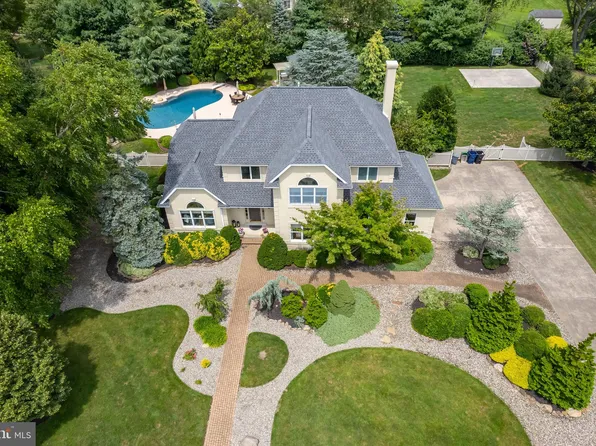 103 Cromwell Dr, Mullica Hill, NJ 08062