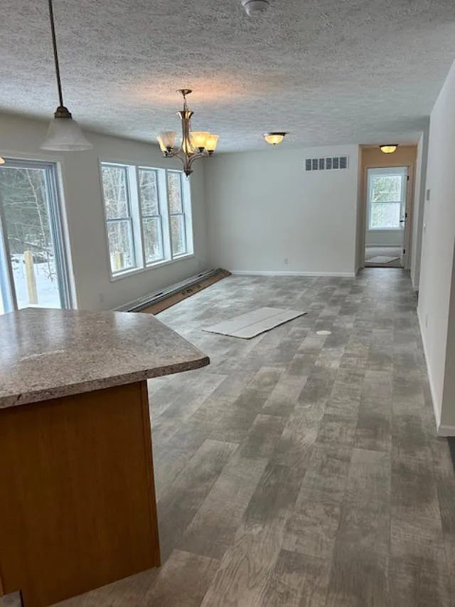 3 bed, 1500 sqft, $2,300 — Photo 3