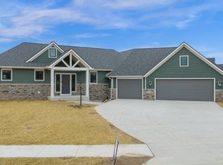 829 Cascata Trl, Huntertown, IN