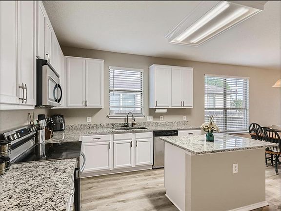 5th image of 13324 Gilwell Dr