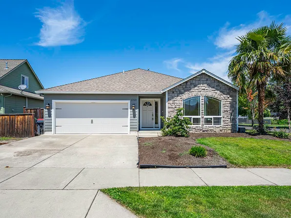 1700 Kaufman Way, Medford, OR 97501