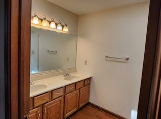 6951 E State St REAR 2, Hermitage, PA 16148